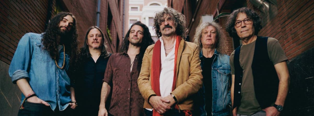 Rebrote in concert, at Teatro El Sauzal