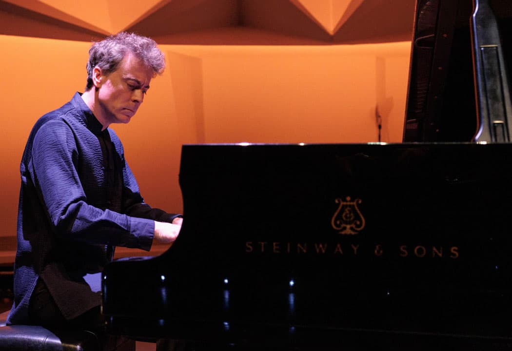 Paul Lewis